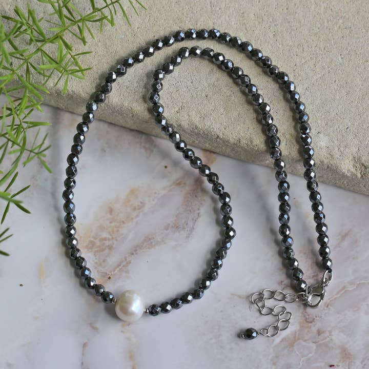 IST Jewelry - Wholesale Beaded/Pearl Necklace - Gemstones and Cultured Pearl Collar Necklace