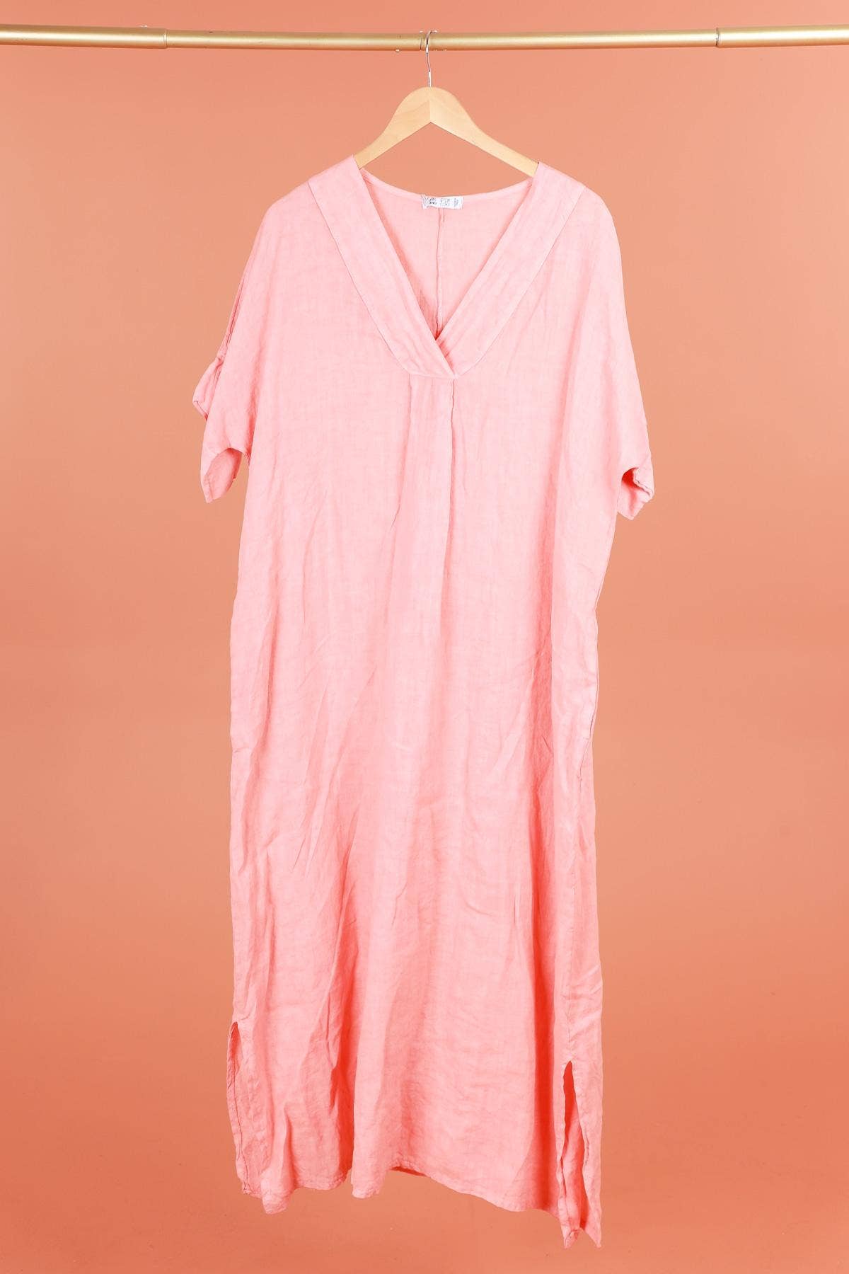 la maison des fibres naturelles - Wholesale Dress - Women's - Long dress v-neck 62733 100% linen63