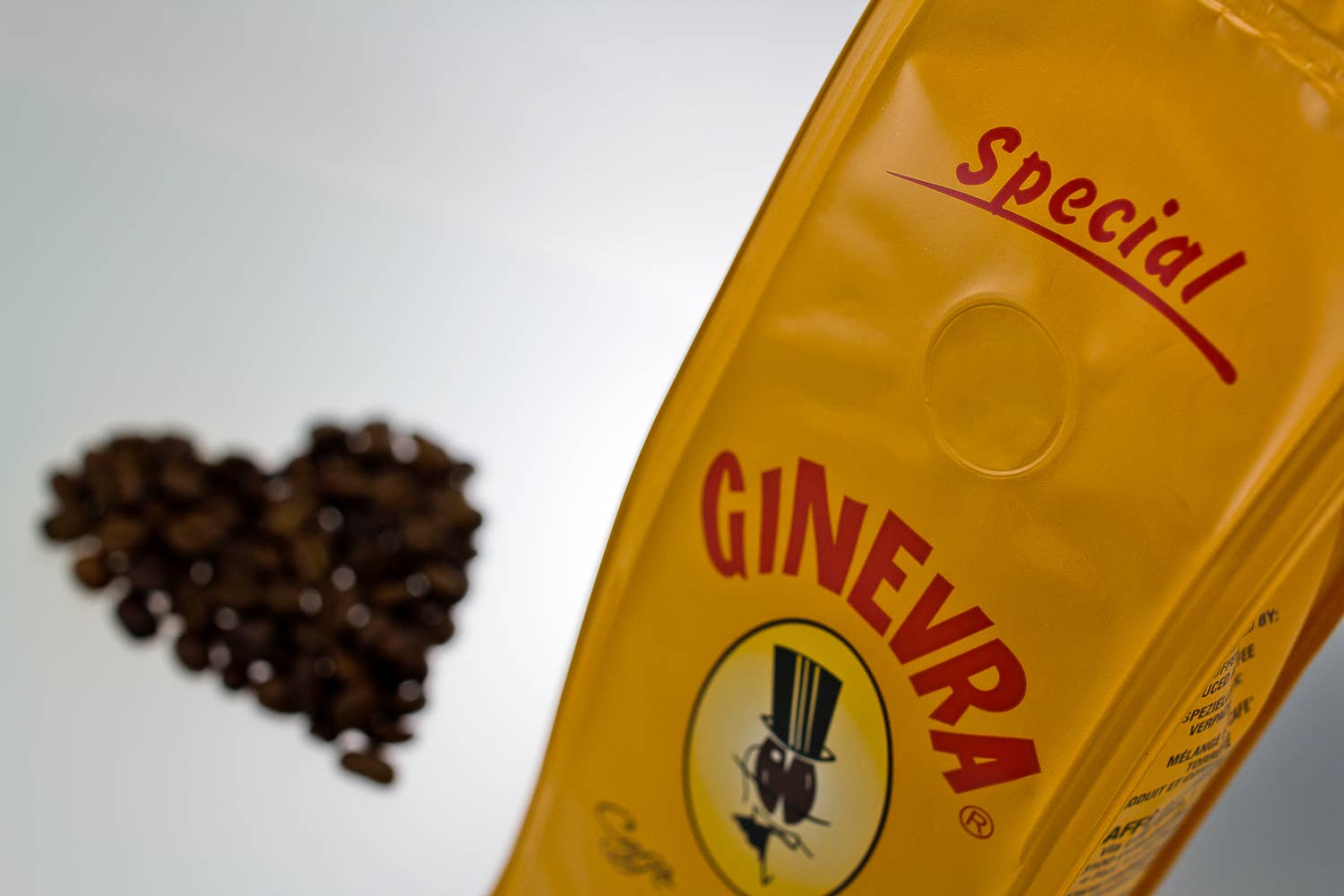 Caffè Ginevra SRL - Wholesale Oploskoffie/espresso - Speciale koffiebonen 1 kg2