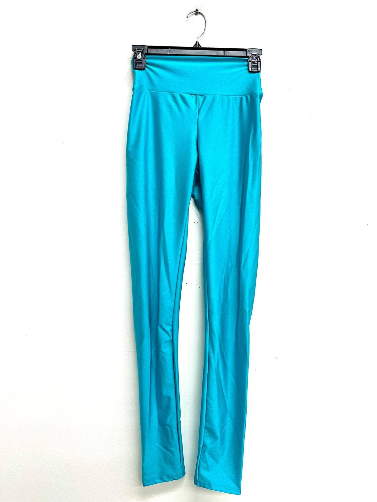 Uptown Apparel – Großhandel Fashion-Leggings – Damen – High Waist Leggings aus Nylon7