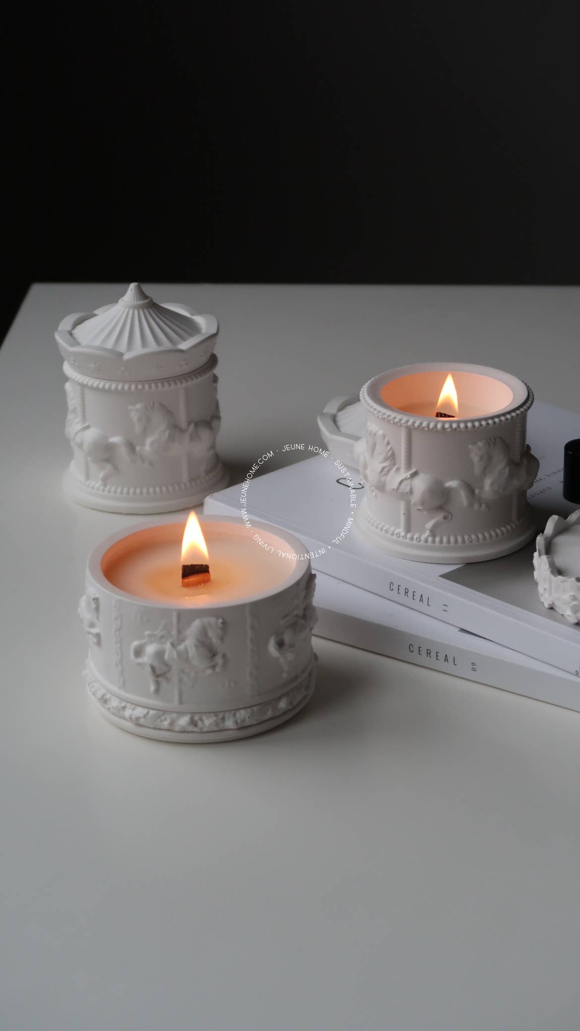 Jeune Home - Wholesale Jar/filled candle - Carousel - custom scented candle | Wooden wick candle
