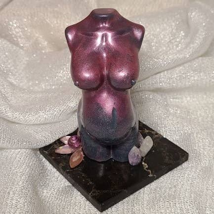 Melmade Scents - Wholesale Novelty Candle - Fertility Goddess Statue