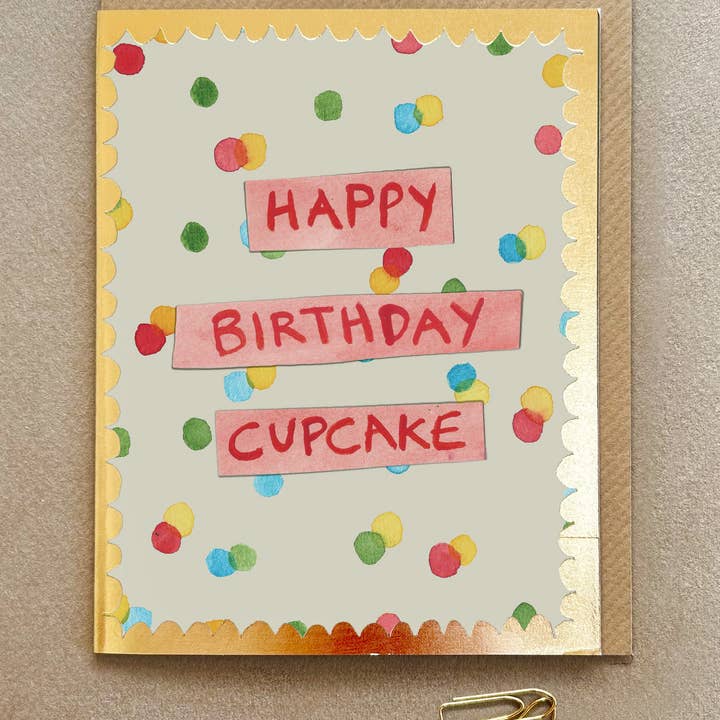Carte de vœux "Joyeux Anniversaire Cupcake" FP3604 pour la vente par Poet and Painter
