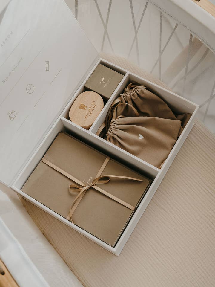 Coffret "Souvenirs de ton enfance" pour la vente par Zakuw