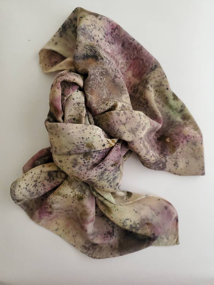 PAG-UNAWA Cachecol em Crepe de Seda Tingida Naturalmente (Longo 71") por atacado de Lu France Interiors LLC