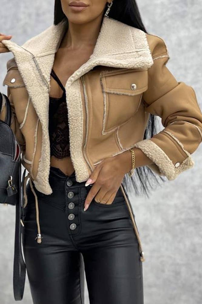 UNISHE - Vendita all'ingrosso Giacca in pelle - Donna - Giacca corta con cerniera in PU e sherpa YDL0173