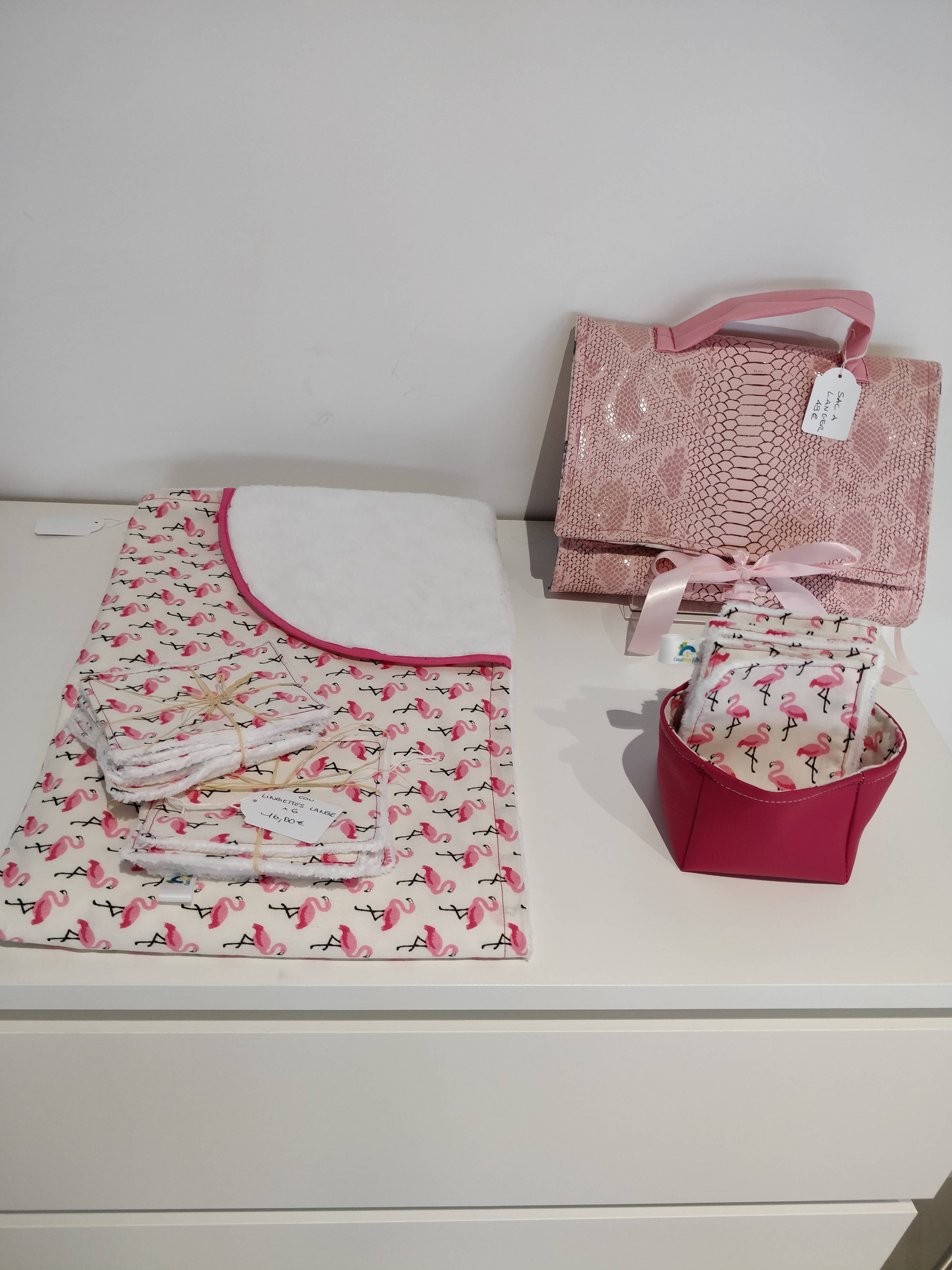 myra bolsa retailers