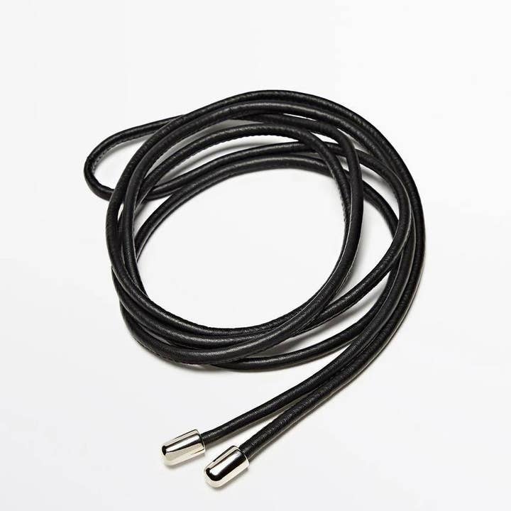 Design company-Fatma Balkir – Großhandel Gürtel – Damen – Schicker Damen-Gürtel aus veganem Kunstleder.1