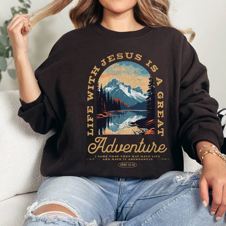Christian Apparel- Adventures with Jesus- Stile maglione per la vendita all'ingrosso da parte di Honey & Haven