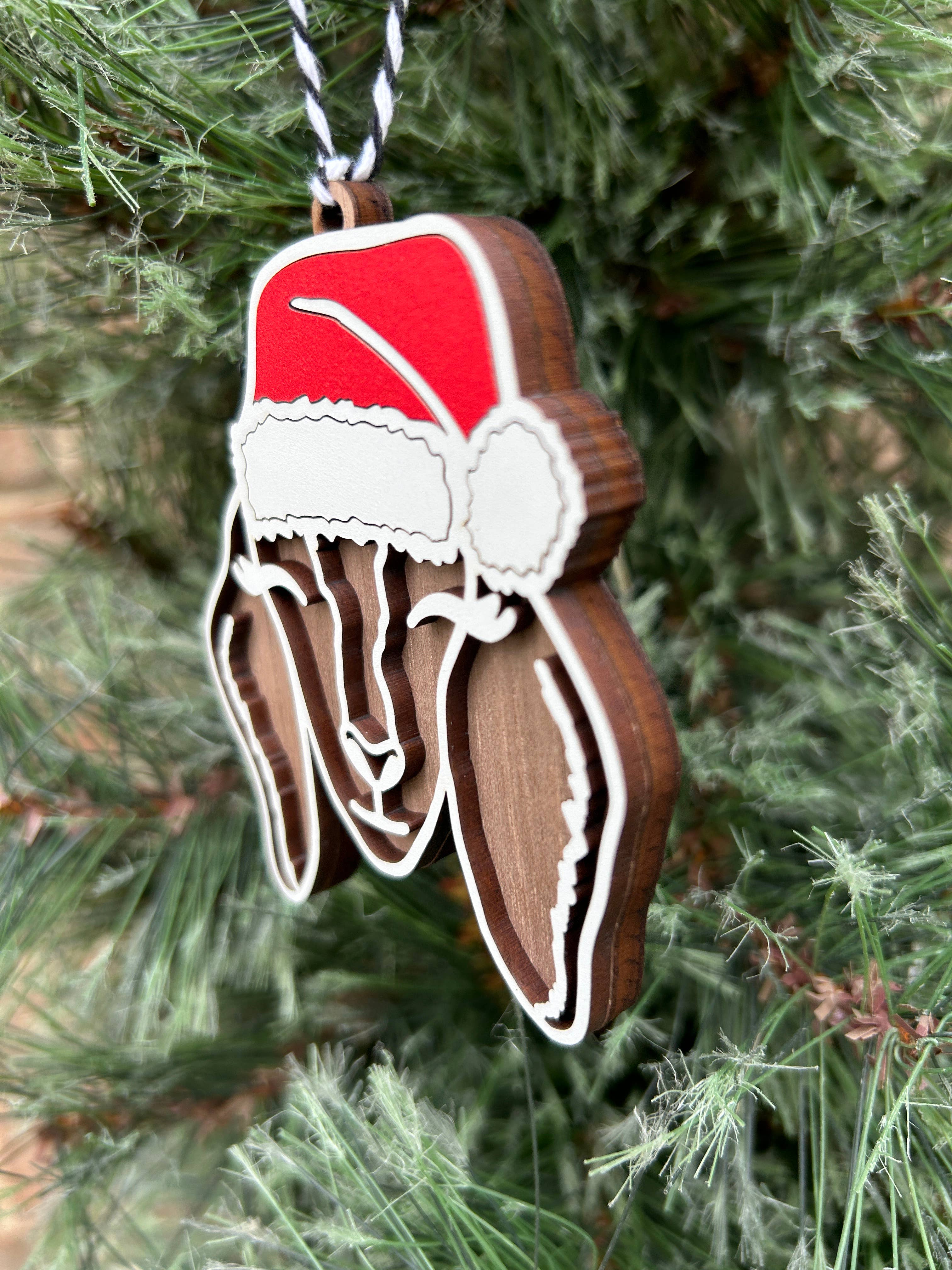 Wandering Woods Designs – Ornamento por atacado – Enfeite de Natal de Cabra1
