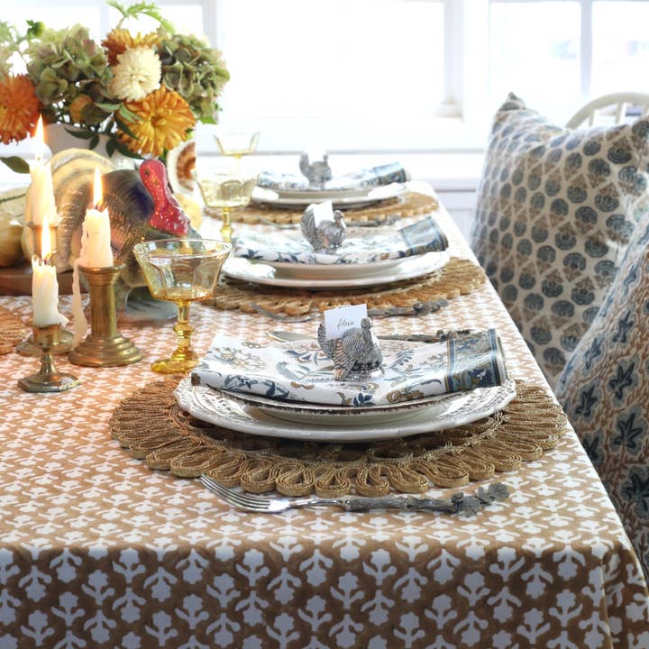 PACIFIC & ROSE TEXTILES - Wholesale Tablecloth - Tablecloth Charlotte Caramel