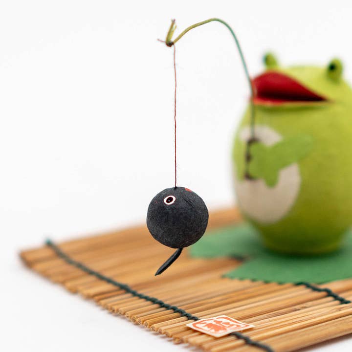 U PLUS INC - Vente Figurine décorative - Figurine de grenouille de pêche en washi faite à la main de Ryukodo1