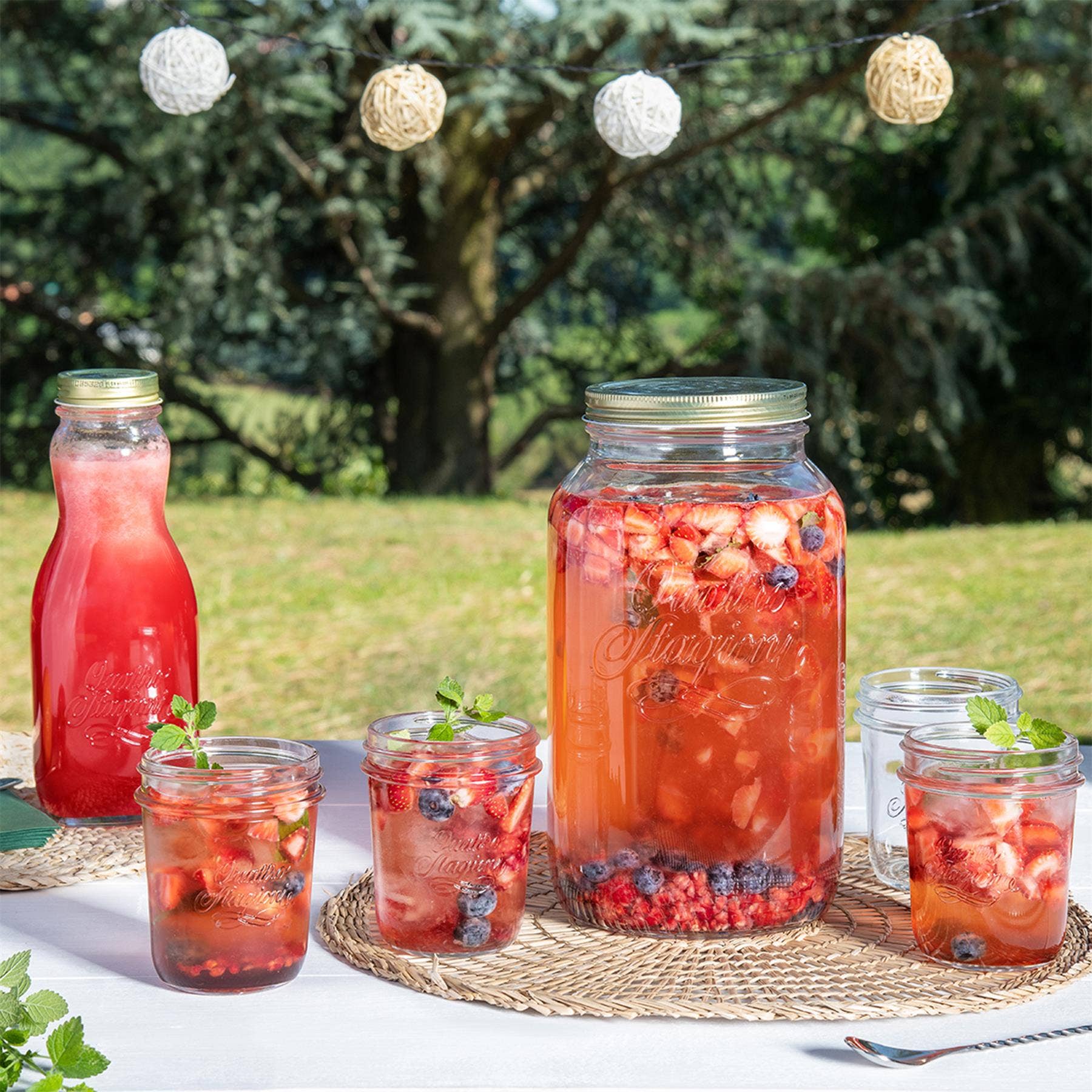 Rinkit Ltd – wholesale Milk/juice bottle – 1L Quattro Stagioni Glass Juice Bottle with Screw Top Lid3