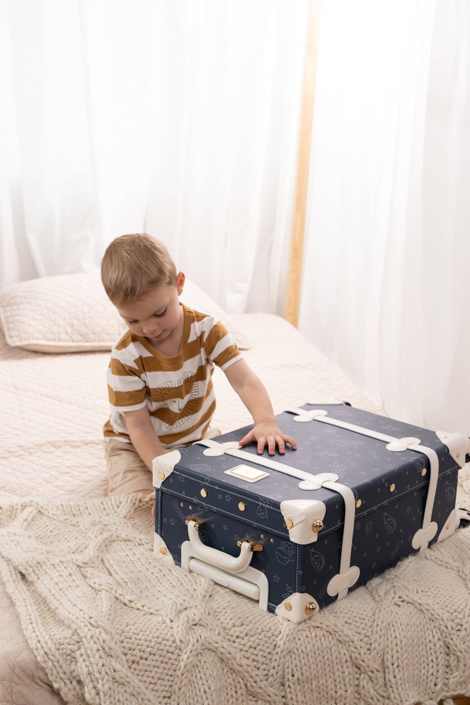 Coco Village - Wholesale Luggage - Kids - Vegan Leather Carry-On Suitcase - Space11