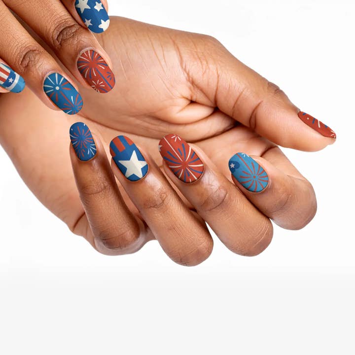 FYNE BODY - Wholesale Press-on/fake nails - Glitter Beam 4th of July Press-On Nails69