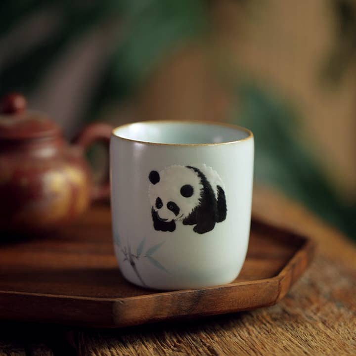 Tasse à thé Gohobi Panda Tall peinte à la main pour la vente par Gohobi (We cover U.S. import duties)