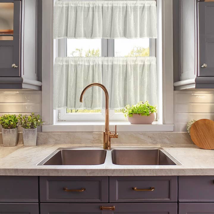 Heritage Lace - Wholesale Curtain - Prairie 60x16 White Ivory Lace Curtain Valance9