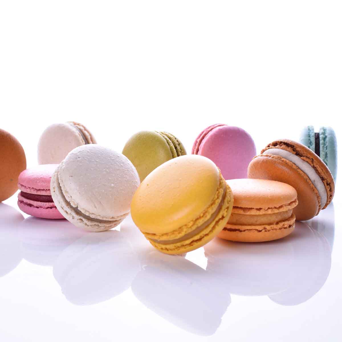 Bomboneria Pons – wholesale Biscuit – Passion Fruit Macaron1