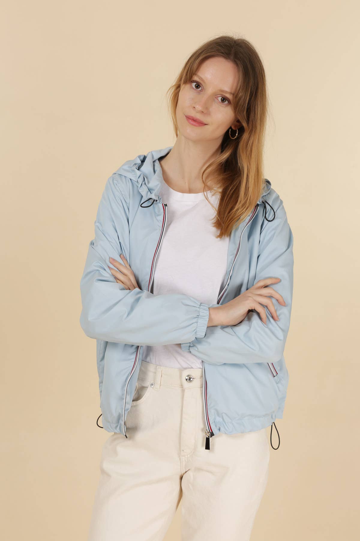 Attrait Paris - Wholesale Windbreaker - Women's - Short hooded windbreaker with colorful zip4