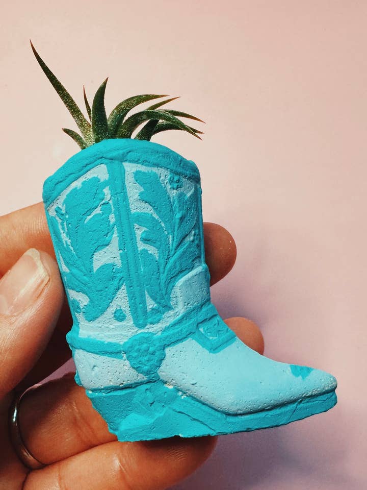 Mini jardinière Blue Cowboy Boot pour la vente par O'Berry's Succulents