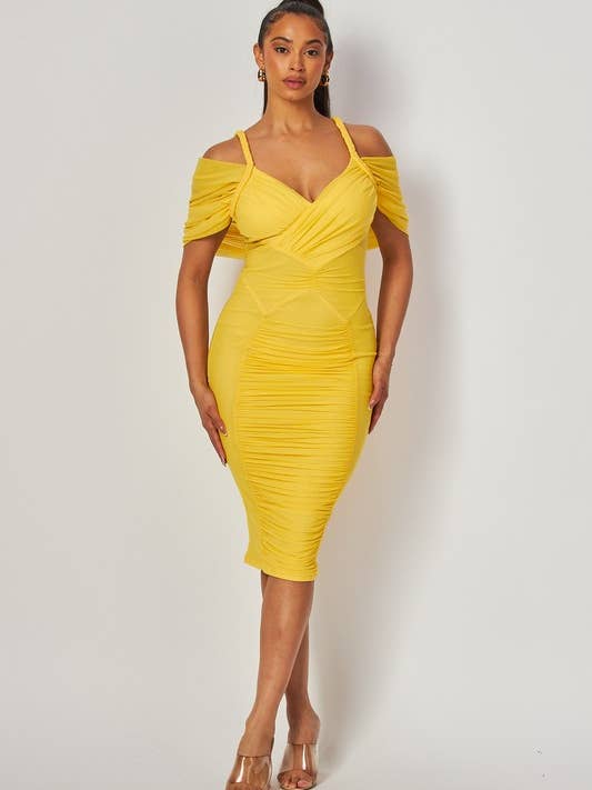 Robe midi froncée à col en V pour la Saint-Valentin pour la vente par 5besties inc