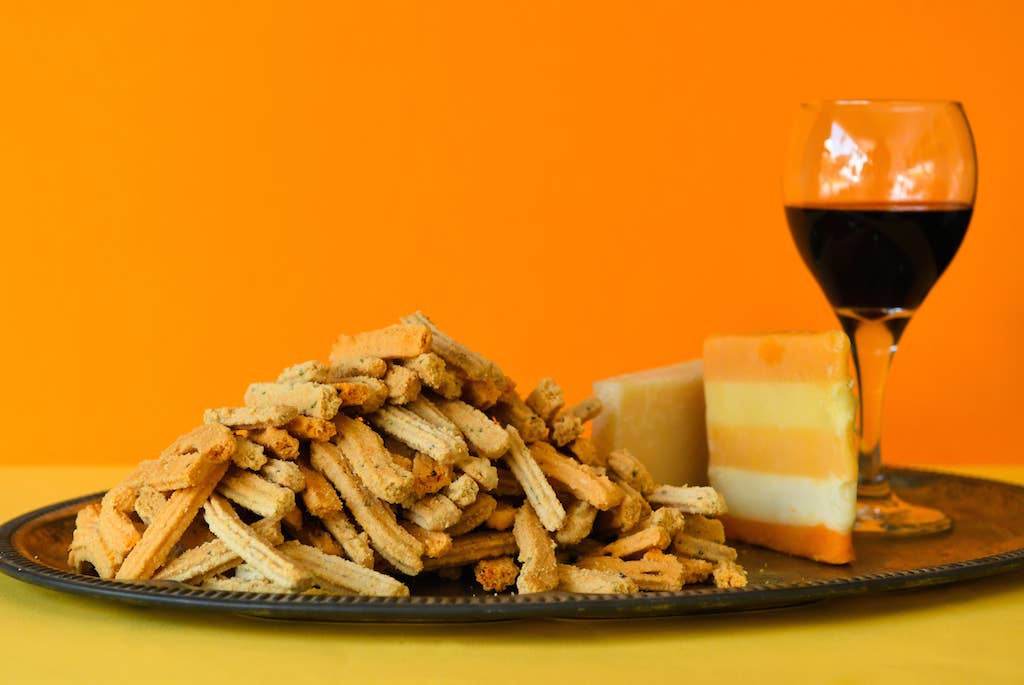 Lizzie's Cheese Straws - Wholesale Cheese - 12 oz. Holiday Sampler1