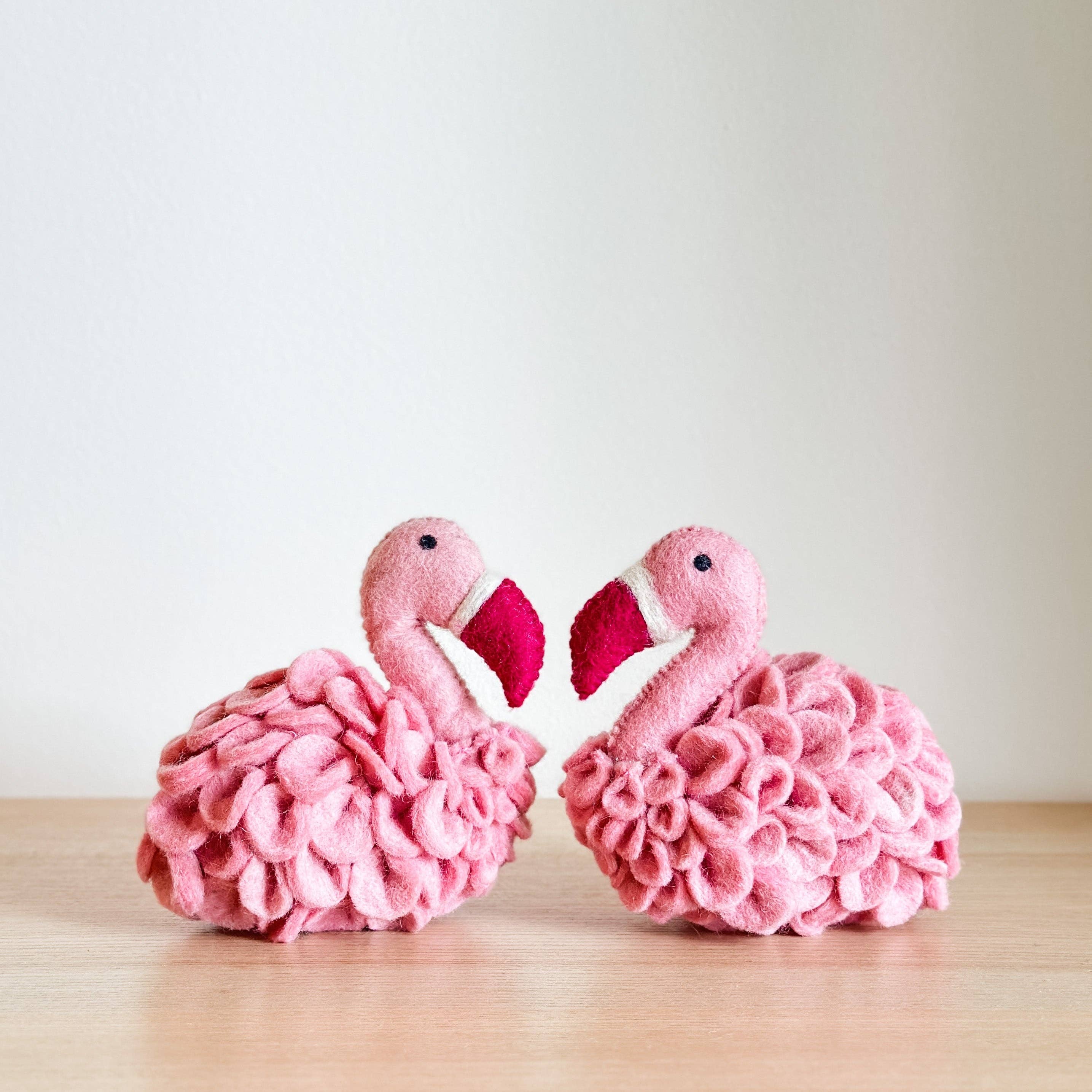 Ganapati - Wholesale Decorative Tabletop Object - Felt Flamingo2