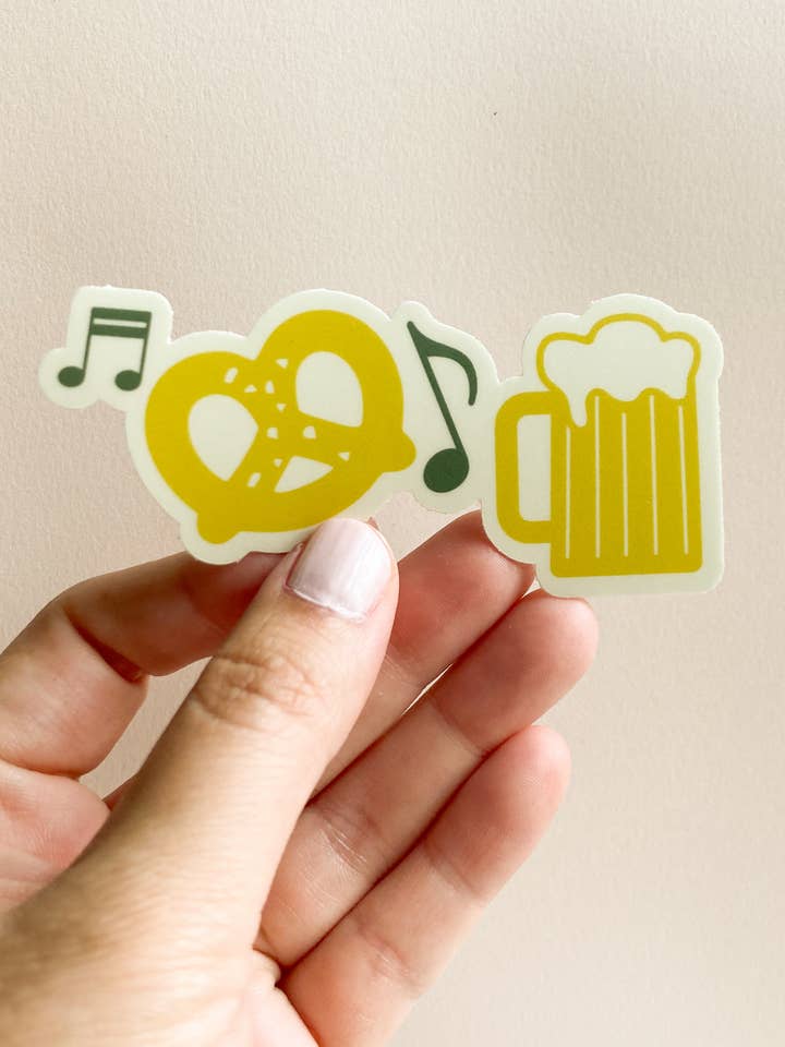 Autocollant en vinyle Midwest Party, Bretzel & Beer pour la vente par Bottlebrush Graphics