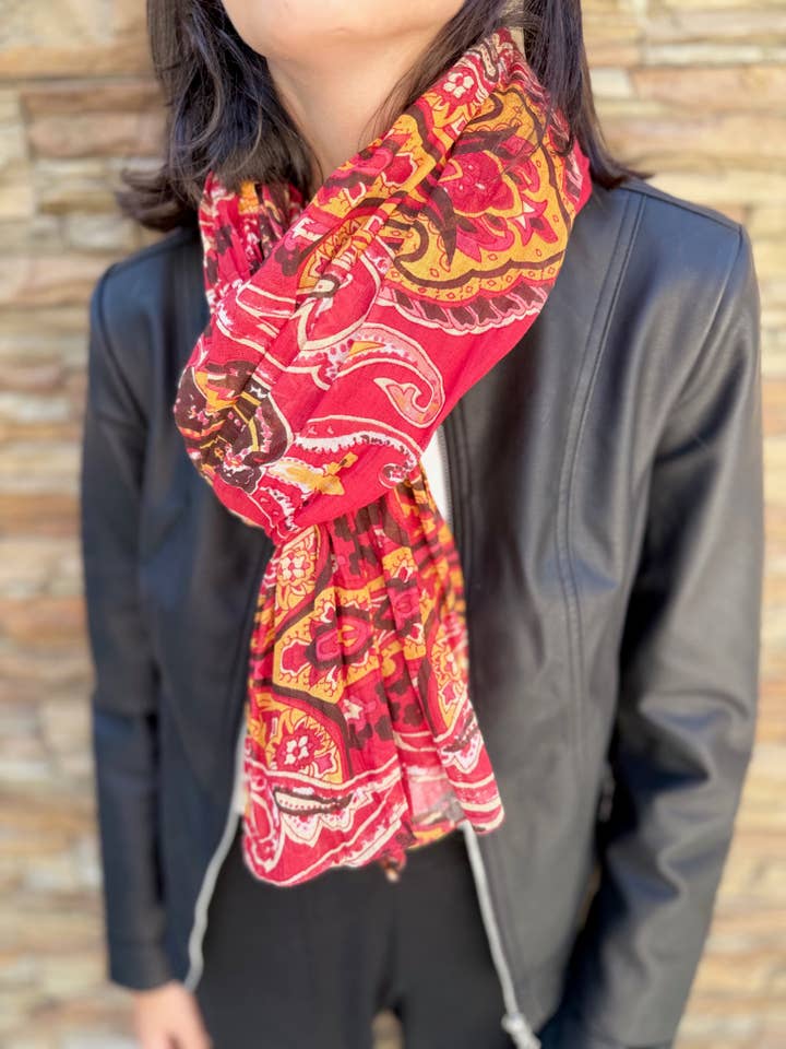 Women's autumn style scarf - mid-season 100% cotton scarf for wholesale by Maison Unik Accessoires