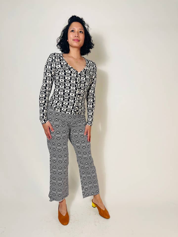 Altar - Wholesale Dress - Women's - Zora Cardigan in Deco Floral8