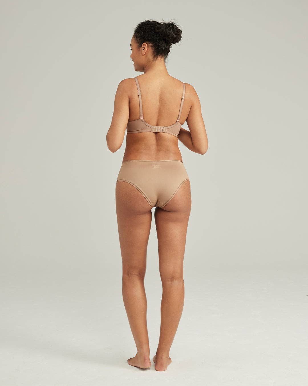 Nudea – wholesale Bra – Women's – The Stretch Boss Full Cover Bra - Bare 033