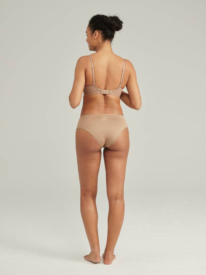 Nudea – wholesale Bra – Women's – The Stretch Boss Full Cover Bra - Bare 033