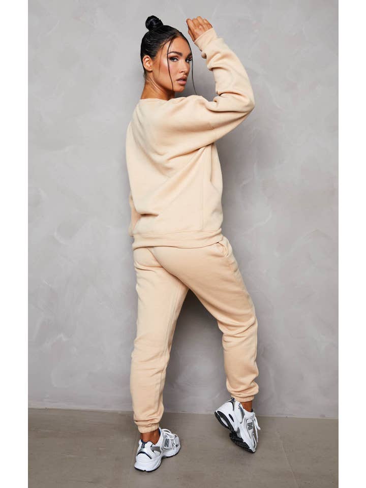 Femme Luxe – wholesale Lounge set – Women's – Nude Oversized Sweatshirt & Front Seam Joggers Loungewear Set - Seville