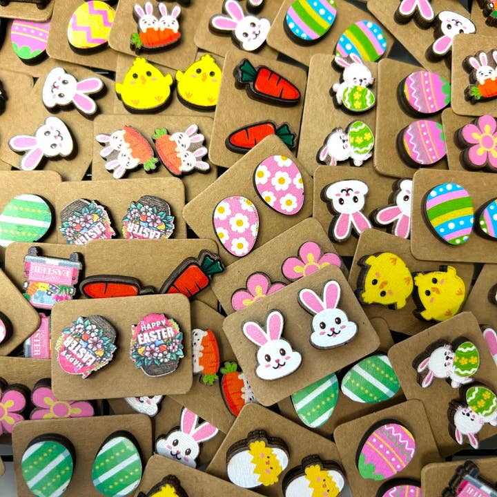 Boucles d'oreilles clous de Pâques 🌸 pour la vente par Kate Tuesday Jewelry