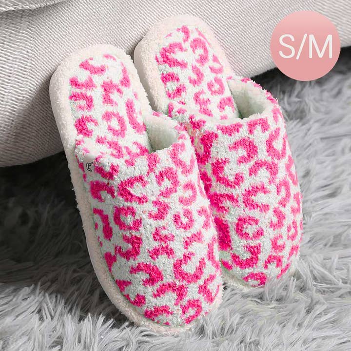Wona Trading, Inc. - Wholesale Slippers - Women's - Leopard Patterned Soft Home Indoor Floor Slippers
