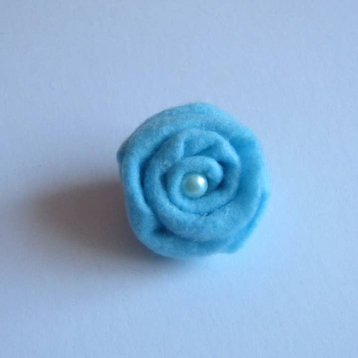 Style Showroom - Wholesale Brooch - Ladies Pale Blue Felt Rose Corsage3