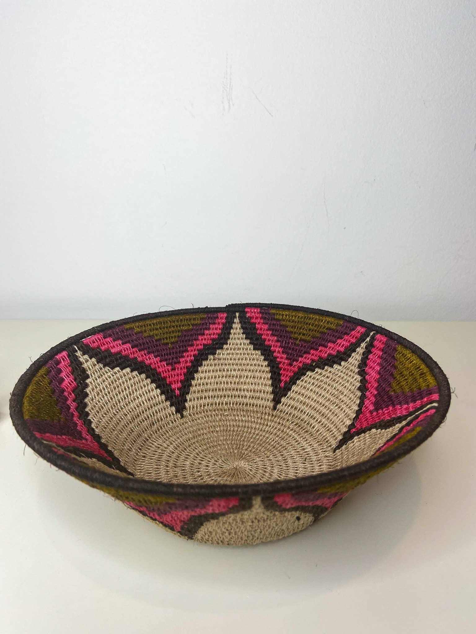 Eve & Nico Gifts & Home Decor - Wholesale Basket - Medium Sisal Basket - 0063