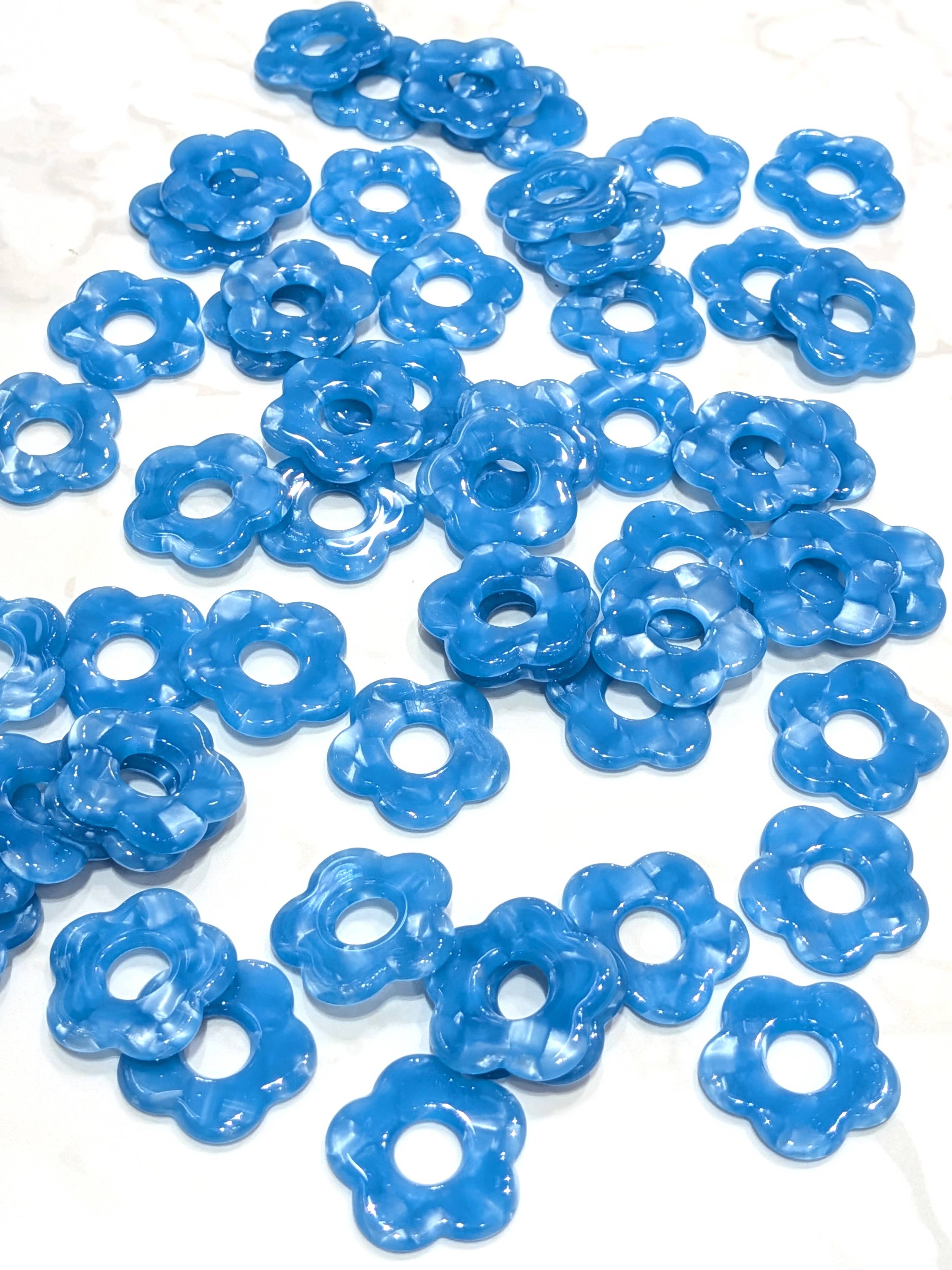 LOLO & YAYA – wholesale Emergency response charm – Flower pendant 2cm, 1.5O euros / u30