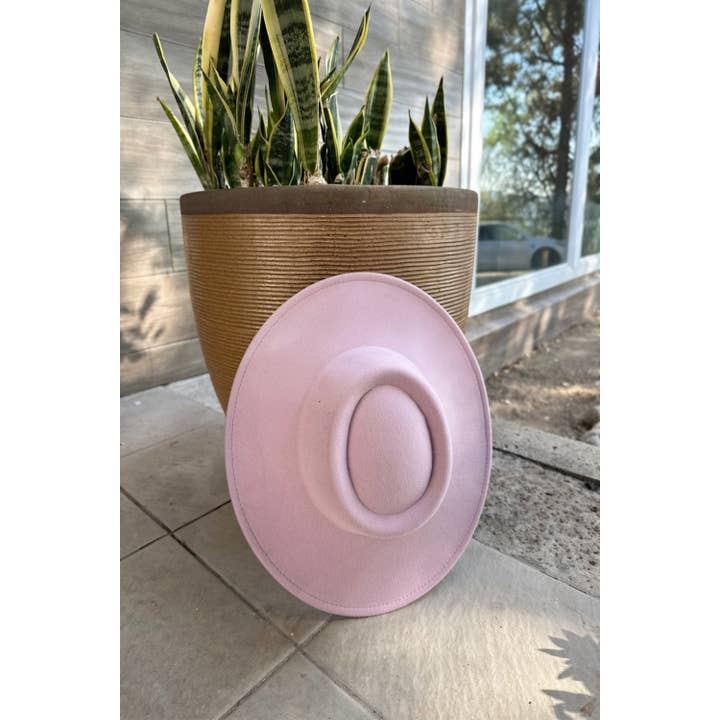 One and Only Accessories - Wholesale Fedora - Women's - Bestsellers Structured hat with a wide brim in faux felt Fas9