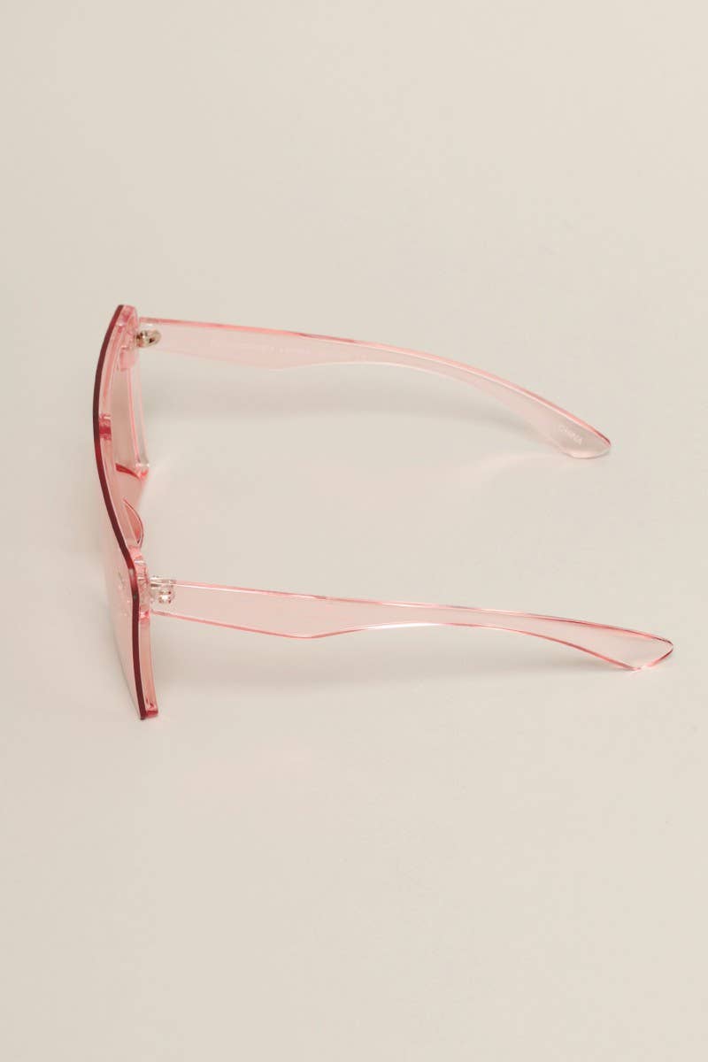 12 VERSCHILLENDE KLEUREN Uniseks transparante zonnebril met platte bovenkant voor groothandel op Faire9