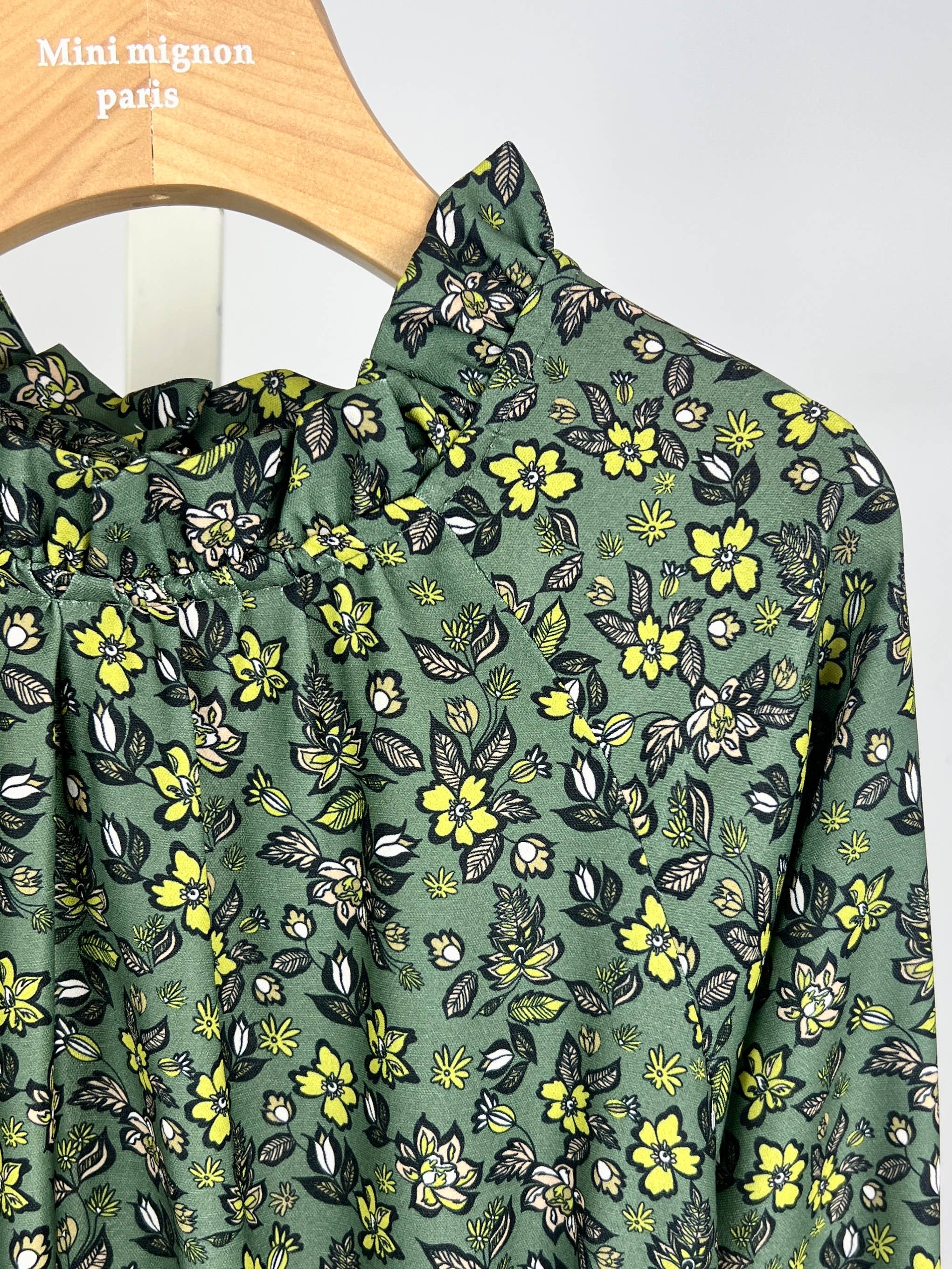 MINI MIGNON PARIS - Vendita all'ingrosso Vestito - Bambini - Abito da ragazza con vita elasticizzata e maniche lunghe con stampa floreale1