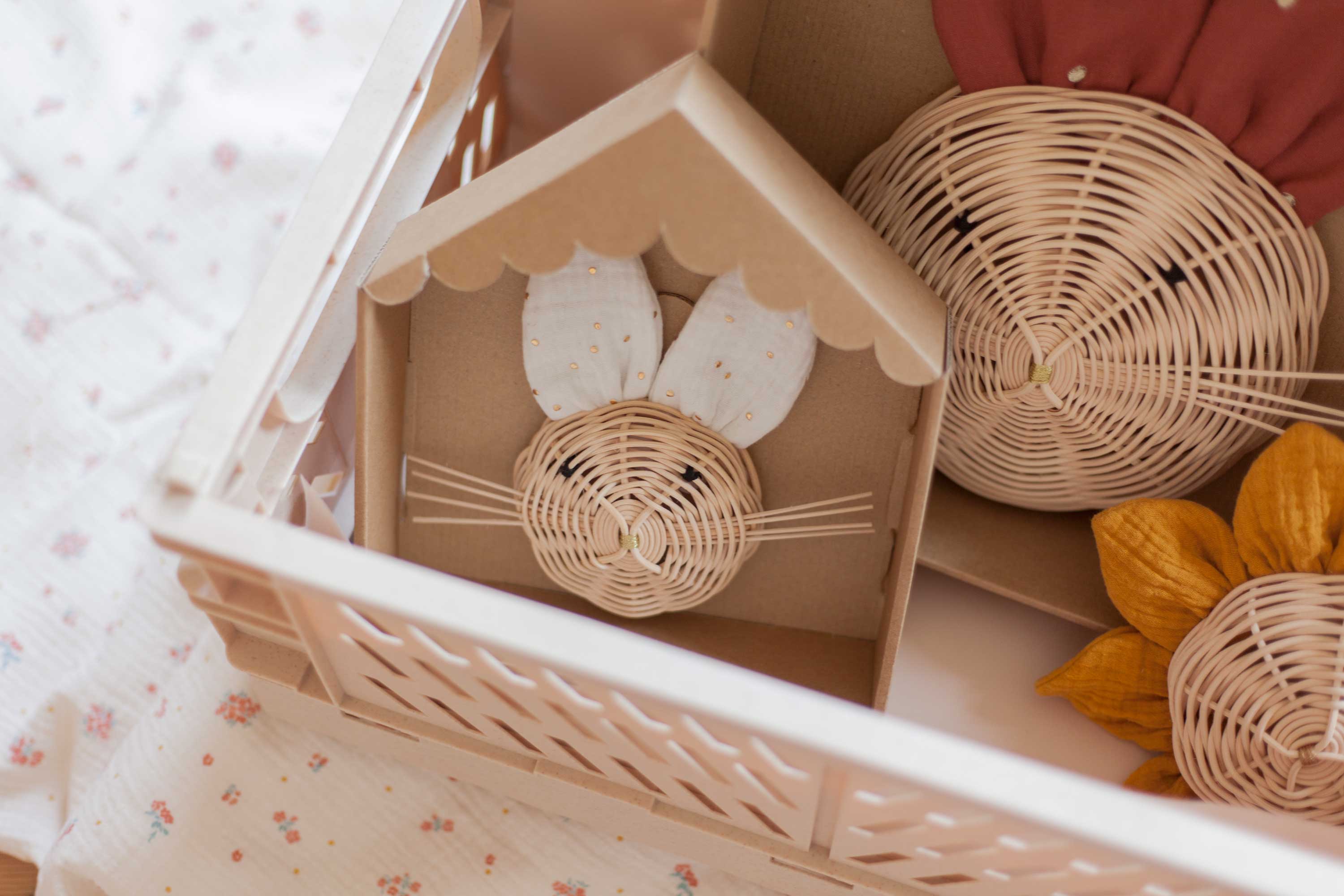 ateliersolelh - Wholesale Wall Accent - Pink clay rabbit trophy2