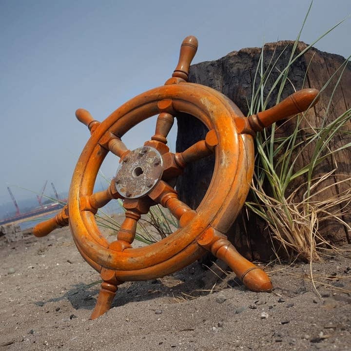 Old Ship Wheel for wholesale by NACH