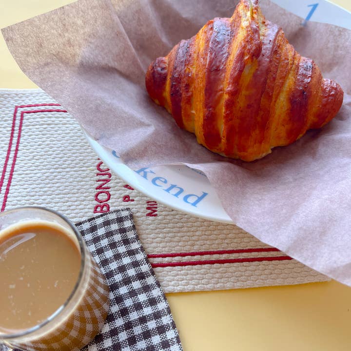 The Wednesday Co - Wholesale Novelty Candle - Le Grand Croissant Candle