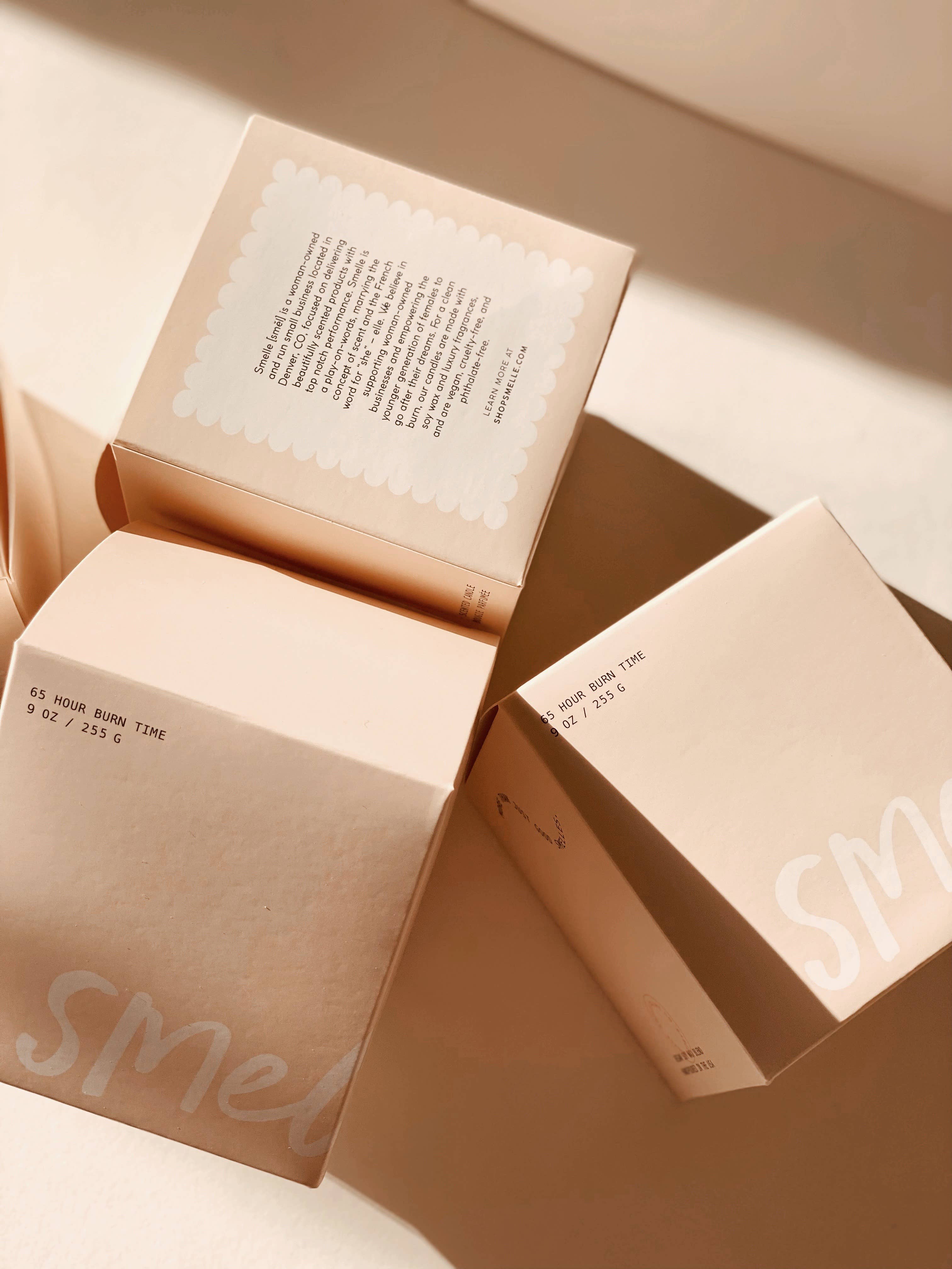 Smelle Scent Co. – wholesale Jar/filled candle – Morning Soy Candle, Peony and Bergamot candle5