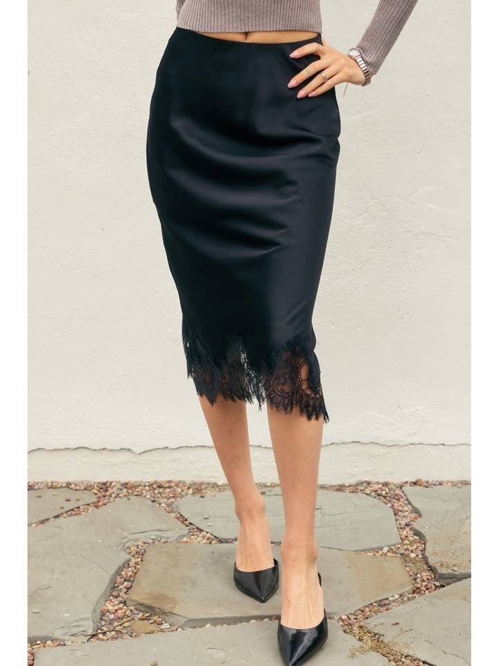 Dress Forum - Vente Jupe – femme - Jupe crayon en satin terne avec ourlet en dentelle (1)34