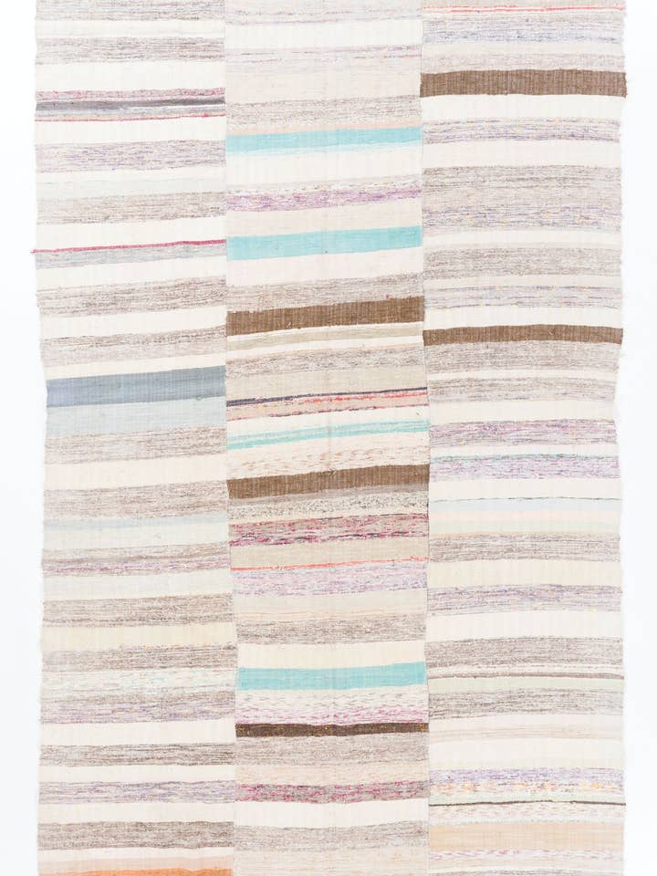 Tapete Kilim Vintage Riscado de 6,4x11,4 Pt em Cores Suaves por atacado de Rug Specialist LLC.