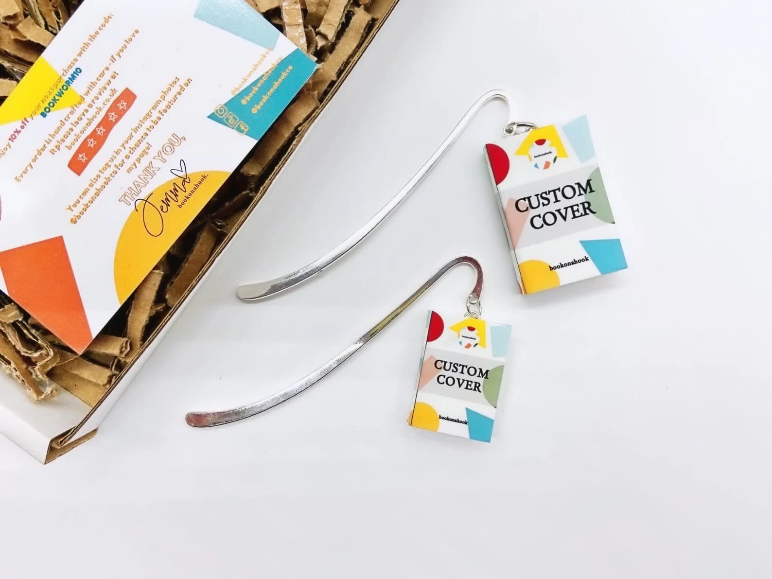 bookonahookco - Vente Marque-page - Marque-page personnalisé | N'importe quel livre ou vinyle0