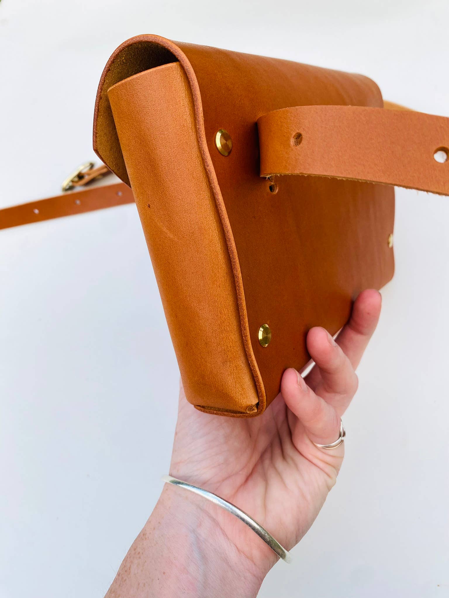 Willow – wholesale Crossbody bag – Women's – Handmade Leather Satchel Crossbody Bag4