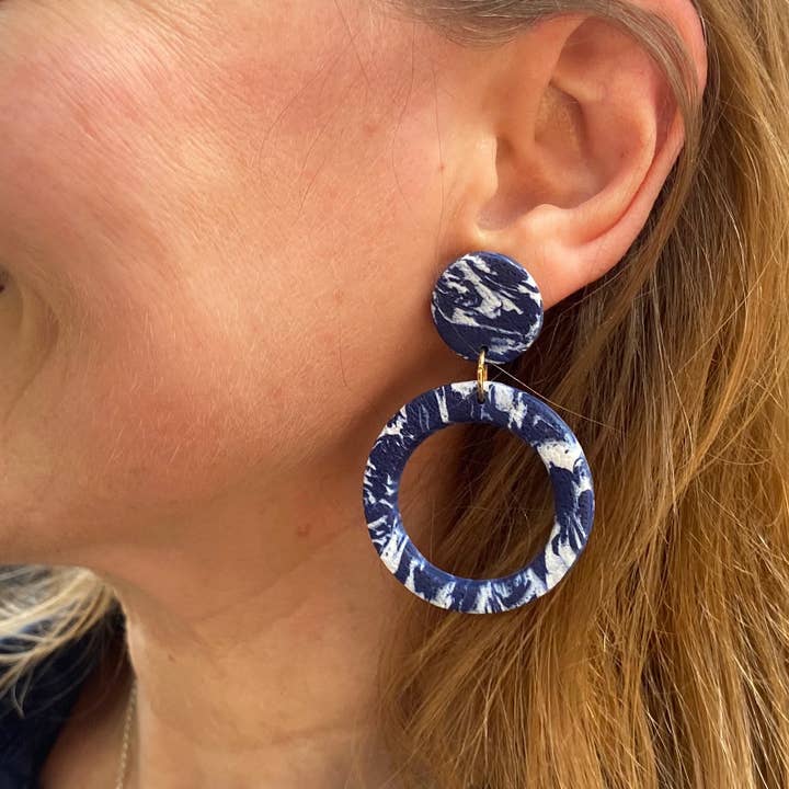 No Shrinking Violet - Wholesale Hoop earrings - Oceans Apart - Large Earring 1